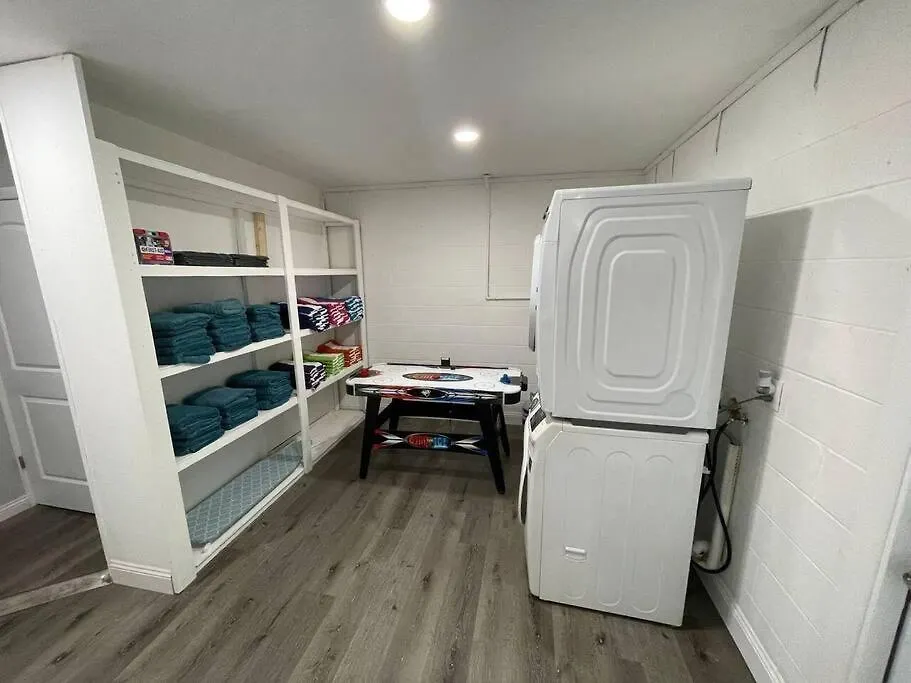 Breathtaking & Renovated Tampa Heated Pool House Βίλα