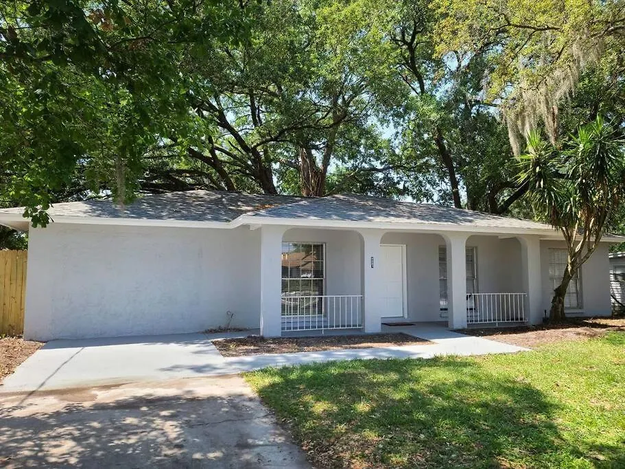 Breathtaking & Renovated Tampa Heated Pool House Βίλα 0*,  Ηνωμένες Πολιτείες της Αμερικής
